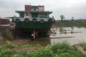 Lạ kỳ xưởng đóng tàu "7 không" tồn tại trên đất cơ đê