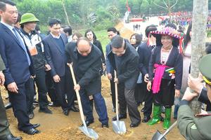 Thủ tướng Chính phủ tham dự Lễ phát động Tết trồng cây tại Yên Bái