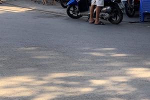 Lãnh đạo phường Tân Hưng có “làm ngơ” cho lấn chiếm lòng, lề đường