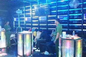 Đột nhập quán karaoke, phát hiện nhiều người sử dụng ma túy