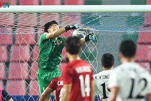 “Bùi Tiến Dũng không đáng bị chỉ trích như vậy“