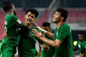 Hạ bệ Uzbekistan, Saudi Arabia thẳng tiến chung kết U23 châu Á