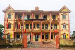 Gian dối bằng cấp, cán bộ xã bị cách chức