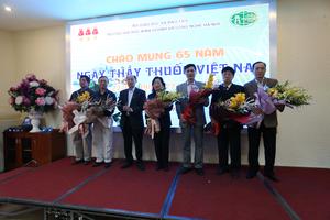 Trường Đại học Kinh doanh và Công nghệ Hà Nội kỷ niệm 65 năm Ngày Thầy thuốc Việt Nam