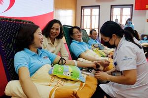 Hiến máu nhân đạo - Nghĩa cử cao đẹp của cán bộ Agribank Yên Bái