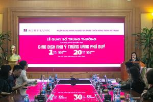 Lộ diện khách hàng “Giao dịch như ý, trúng vàng phú quý” của Agribank