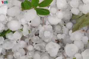 Cần thận trọng với lốc sét, mưa đá tại Hà Nội