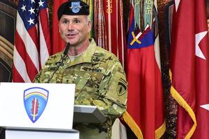 Chỉ huy quân đội Mỹ tại châu Âu có khả năng nhiễm COVID-19