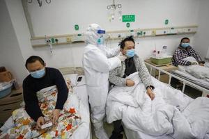 Bác sĩ Vũ Hán (Trung Quốc) cảnh báo về các ca Covid-19 “khỏi bệnh giả”