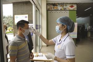 Sàng lọc người bệnh khi đến cơ sở khám bệnh, chữa bệnh