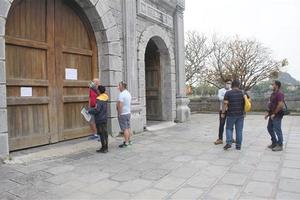 Ninh Bình, Tiền Giang dừng đón khách nước ngoài tham quan điểm du lịch