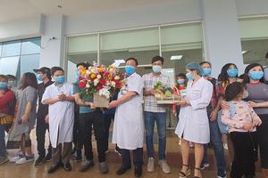 30 công dân Việt Nam trở về từ Vũ Hán được ra viện sau 21 ngày cách ly