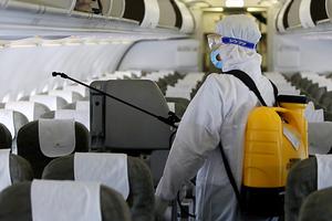 Thêm 5 ca bệnh nhiễm COVID-19 trở về từ nước ngoài