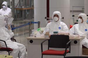 Lo cho thầy thuốc không chỉ là nghĩa tình mà còn là trách nhiệm