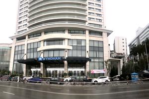 TP Hạ Long:  Phong tỏa 4 địa điểm và 18 tàu du lịch 