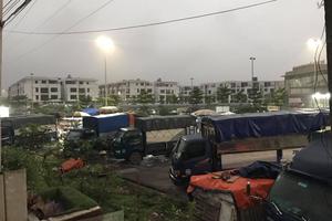 Quản lý bãi xe tập kết lăng mạ chính quyền?