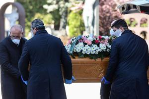 42.025 ca tử vong, tang tóc bao trùm nhiều nước châu Âu và Mỹ