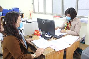 Cao điểm chống Covid -19: Trả lương hưu, trợ cấp BHXH tháng 4 -5 vào cùng một kỳ