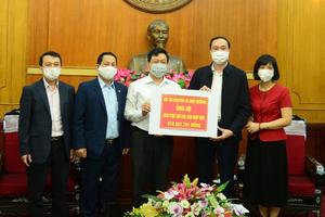 Bộ TNMT ủng hộ người dân bị hạn mặn và phòng, chống Covid-19 hơn 1,2 tỷ đồng