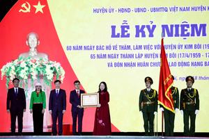 Hoà Bình: Phó Chủ tịch nước Võ Thị Ánh Xuân dự kỷ niệm 60 năm Bác Hồ về thăm huyện Kim Bôi 