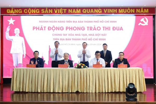 Eximbank tài trợ 5 tỷ đồng chung tay xóa nhà tạm, nhà dột nát tại Thành phố Hồ Chí Minh