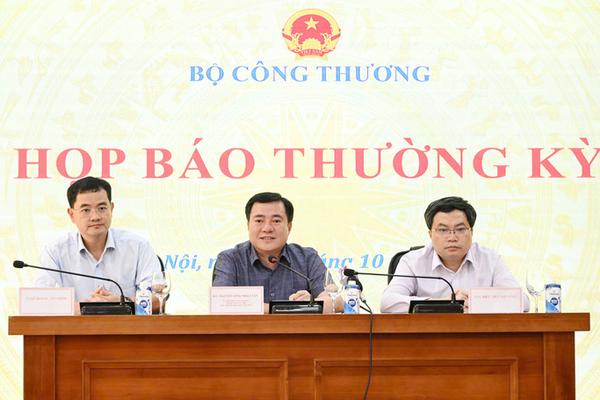 Bộ Công Thương làm rõ nhiều vấn đề nóng tại cuộc họp báo thường kỳ