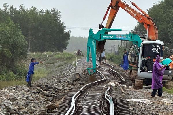 Quảng Trị: Mưa lũ gây thiệt hại hạ tầng, tài sản của người dân