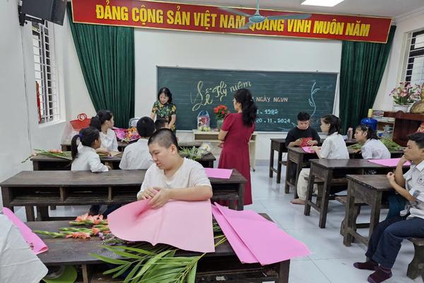 Lớp học “đặc biệt” giữa lòng Thủ đô