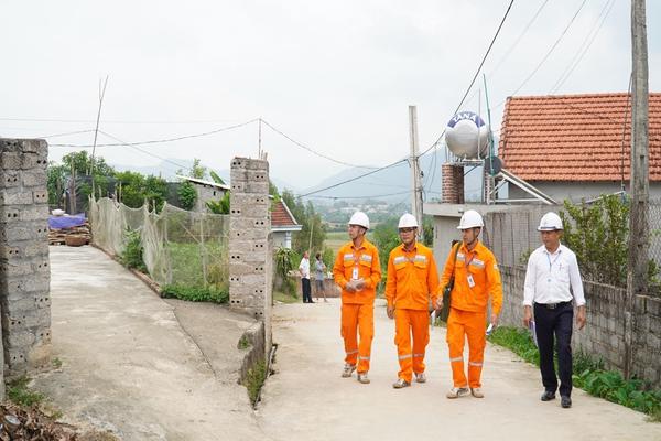 Thúc đẩy thanh toán không dùng tiền mặt, hướng đến tiện ích và an toàn