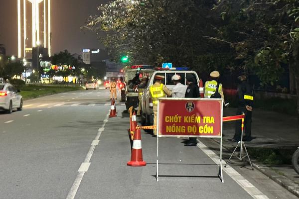 Tăng cường kiểm tra, giám sát đảng viên, cán bộ vi phạm giao thông