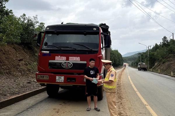 Bình Định: Xử lý hàng loạt xe vi phạm “tung hoành” trên đường dân sinh