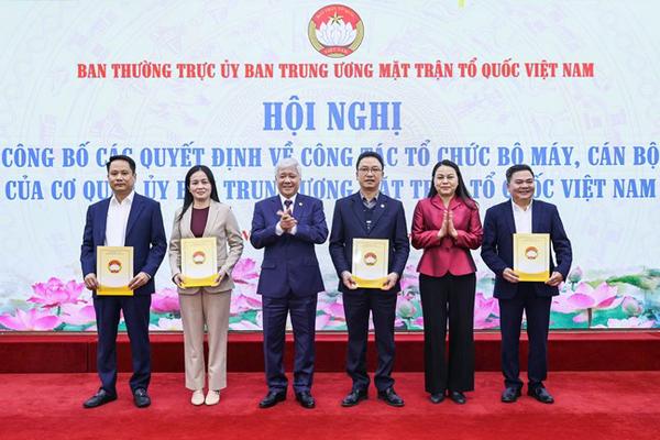 Cơ quan Mặt trận Tổ quốc Việt Nam chỉ còn 8 đầu mối