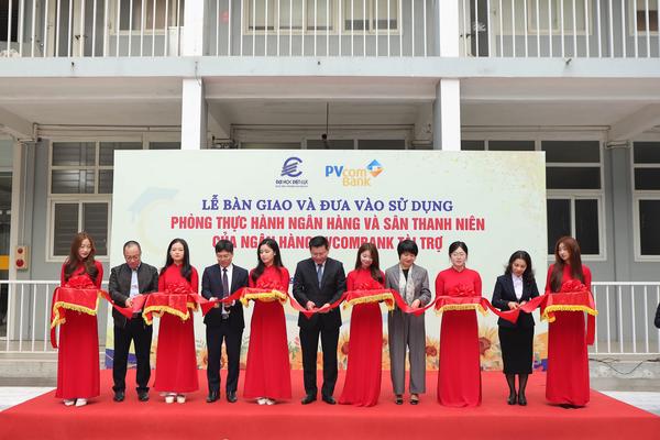 PVcomBank đồng hành cùng trường Đại học Điện lực trong công tác đào tạo, phát triển nguồn nhân lực chất lượng cao