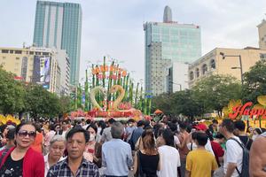 Du lịch Thành phố Hồ Chí Minh “bội thu” mùa Tết