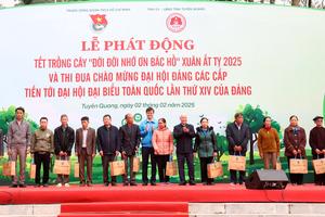Chủ tịch Ủy ban Trung ương MTTQ Việt Nam Đỗ Văn Chiến dự Lễ phát động Tết trồng cây "Đời đời nhớ ơn Bác Hồ" Xuân Ất Tỵ năm 2025