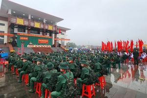 Quảng Trị: Hơn 1.300 công dân lên đường nhập ngũ
