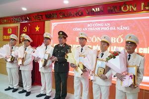 15 lãnh đạo cấp phòng thuộc Công an thành phố Đà Nẵng nghỉ hưu trước tuổi