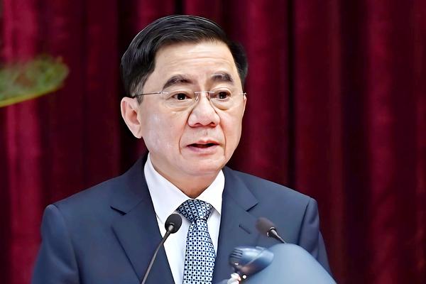 Bộ Chính trị yêu cầu tăng cường thanh tra, kiên quyết thay cán bộ giám định tài sản vụ lợi