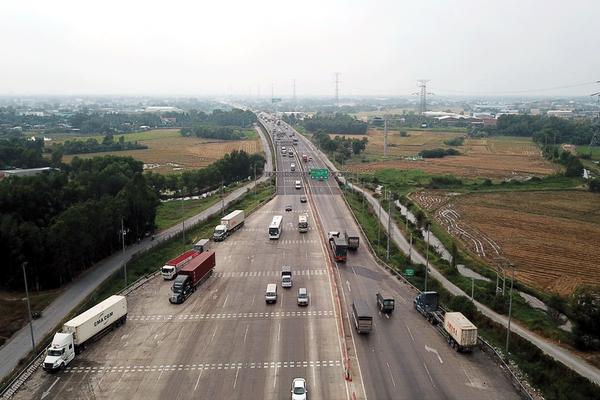 Khai thông khó khăn, vướng mắc thúc đẩy tiến độ các dự án giao thông trọng điểm phía Nam