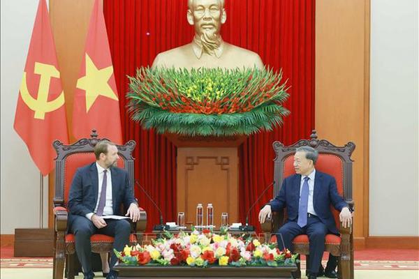 Việt Nam tiếp tục cải cách thể chế để thu hút các nhà đầu tư