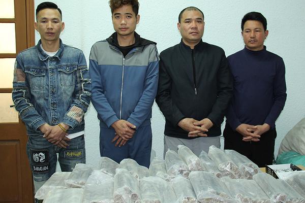 Thanh Hóa: Tạm giữ 4 đối tượng về hành vi buôn bán trái phép vật liệu nổ