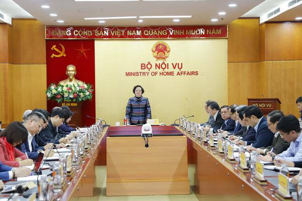 Bộ Nội vụ đề nghị tạm dừng trình Đề án sắp xếp, thành lập đơn vị hành chính cấp huyện, cấp xã theo tiêu chuẩn cũ