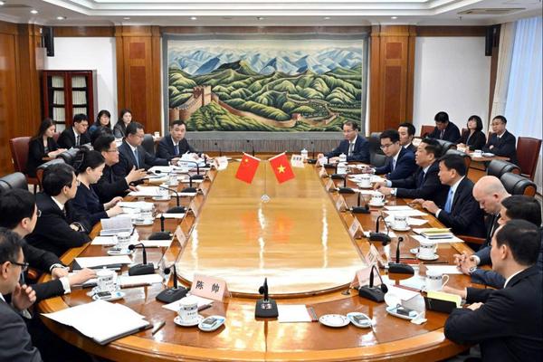Thúc đẩy hợp tác toàn diện Việt Nam - Trung Quốc trong lĩnh vực giao thông vận tải