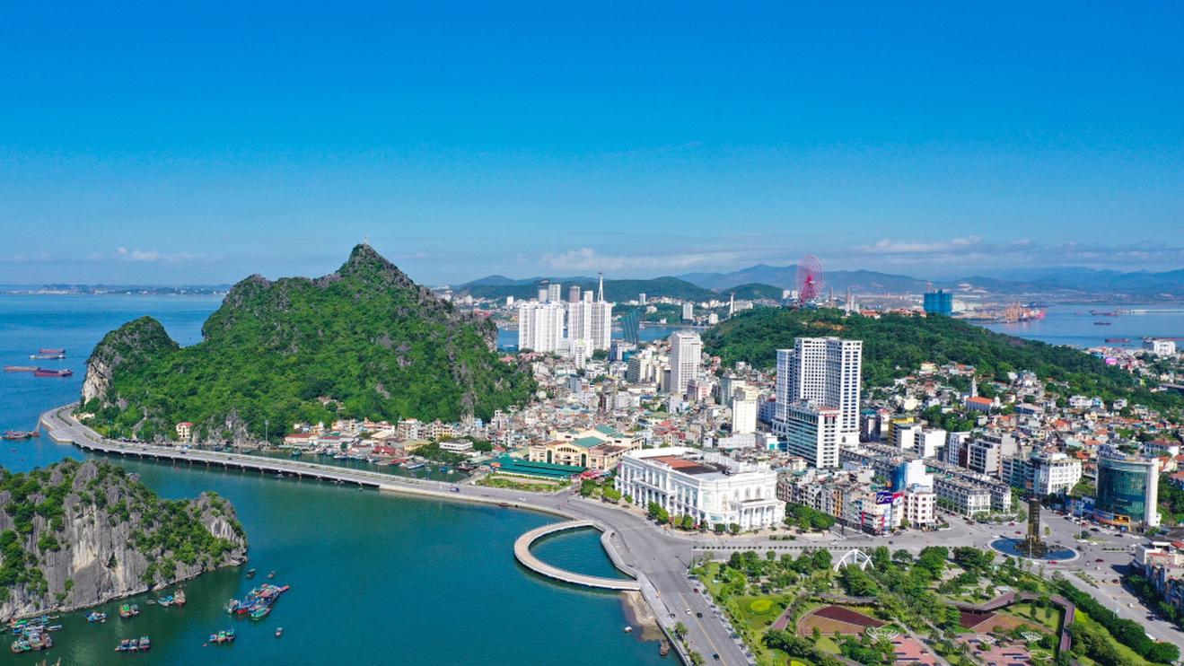 Quảng Ninh chuẩn bị cho mô hình chính quyền 2 cấp: Người dân đặt nhiều kỳ vọng 4 Quảng Ninh chuẩn bị cho mô hình chính quyền 2 cấp: Người dân đặt nhiều kỳ vọng