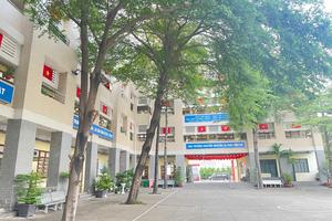 Rực rỡ màu cờ Tổ quốc chào mừng 50 năm Ngày Giải phóng miền Nam, thống nhất đất nước