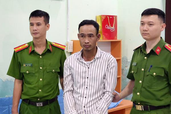Quảng Trị: Bắt giữ khẩn cấp đối tượng dùng rựa cướp điện thoại lúc rạng sáng