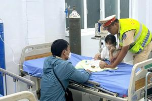 Đắk Nông: Cảnh sát giao thông kịp thời đưa cháu bé 4 tháng tuổi đang nguy kịch đến bệnh viện