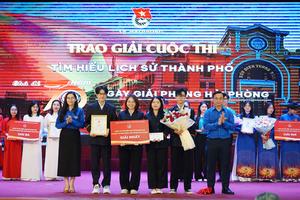 Trao giải cuộc thi tìm hiểu lịch sử với chủ đề “70 năm Ngày Giải phóng Hải Phòng”