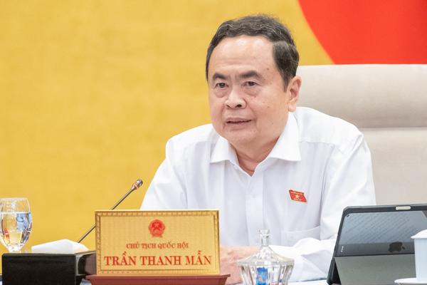 Bổ sung trình Quốc hội về miễn học phí, thí điểm cơ chế đặc thù phát triển nhà ở xã hội