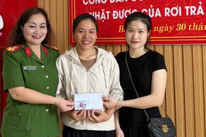 Thanh Hóa: Biểu dương công dân nhặt được của rơi, trả người đánh mất